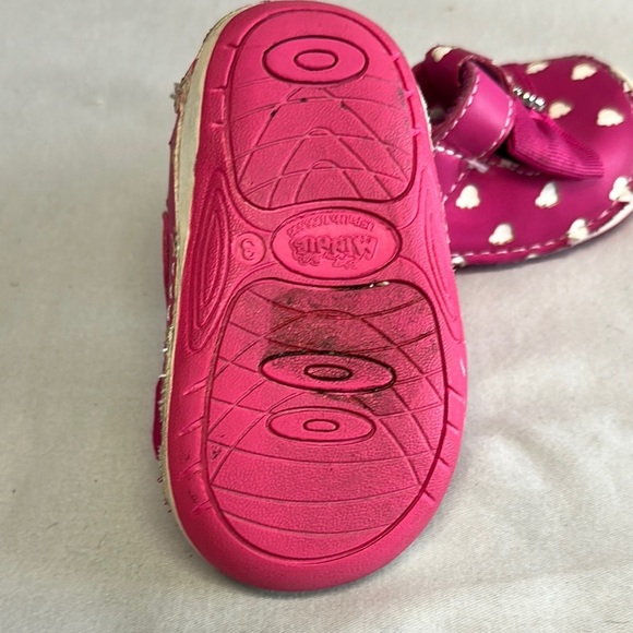 Minnie Pink and White Baby Walker Shoes with Heart Pattern - Picture 5 of 5
